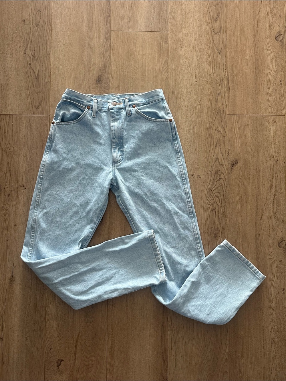 Light Blue Wrangler Women's Jeans - Classic Straight Fit